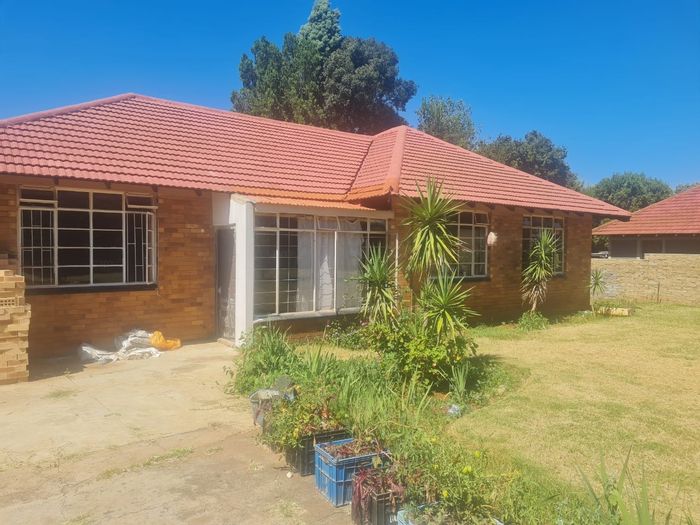 Property #ENT0245511, House for sale in Stilfontein Ext 1