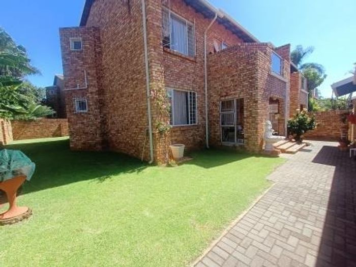 Property #ENT0245729, Townhouse for sale in Zwartkop