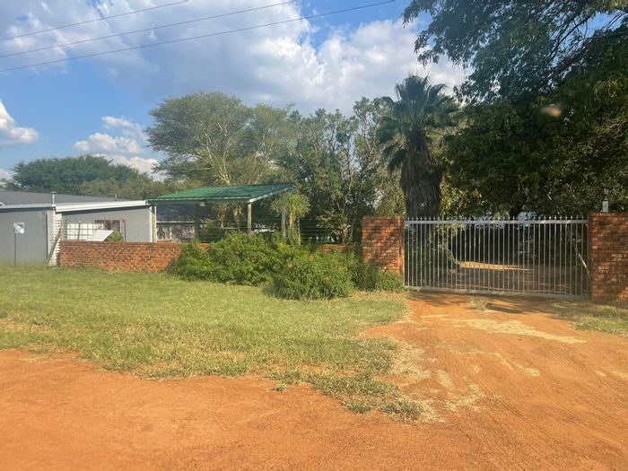 Property #ENT0245972, Small Holding for sale in Kameeldrift West