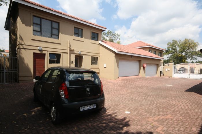Property #ENT0245985, Townhouse for sale in Edenvale Central