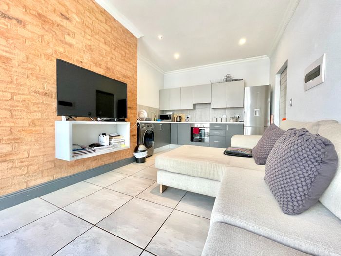 Property #ENT0246044, Apartment for sale in Menlo Park