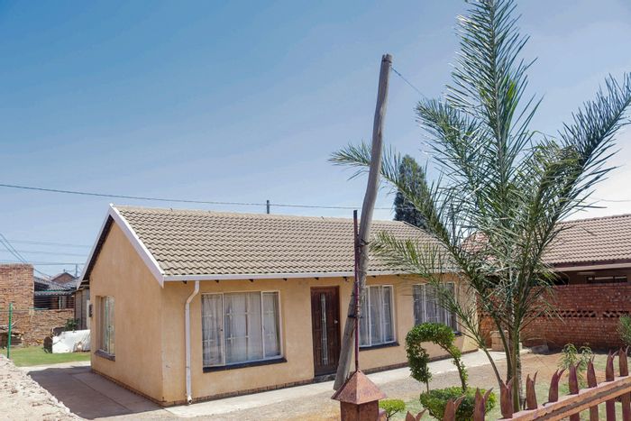 Property #ENT0246064, House for sale in Mamelodi