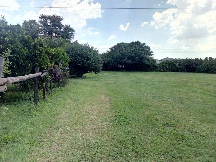 Property #ENT0246257, Vacant Land Agricultural for sale in Chantelle