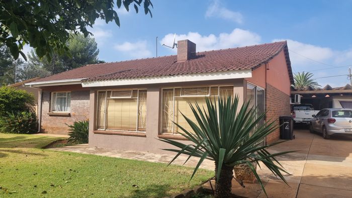 Property #ENT0246475, House for sale in Stilfontein Ext 4