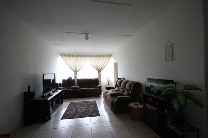 Property #ENT0246766, Apartment for sale in Eastleigh