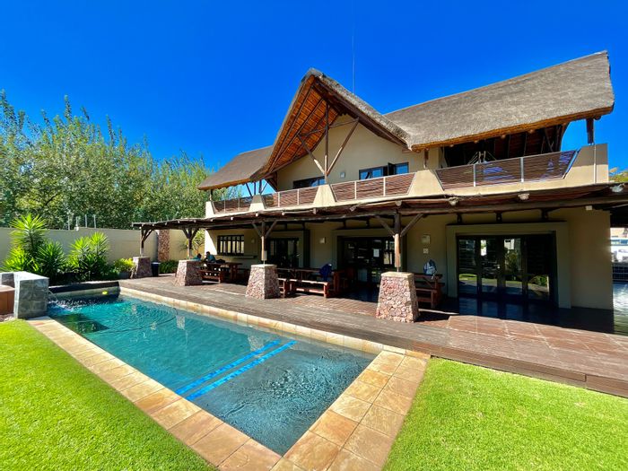 Property #ENT0248018, Apartment for sale in Douglasdale