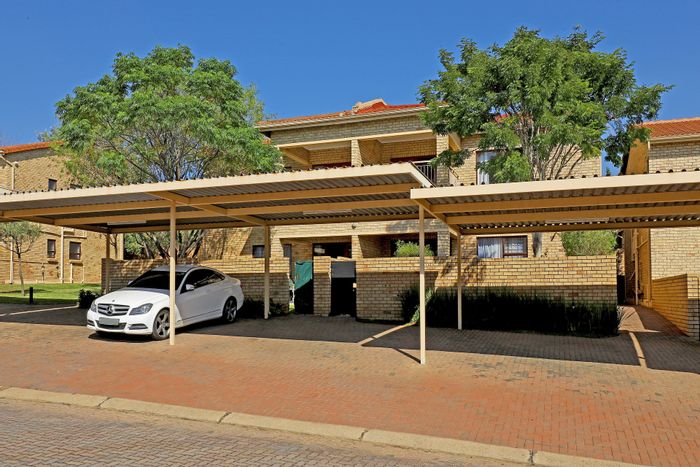 Property #ENT0248197, Apartment for sale in Fourways