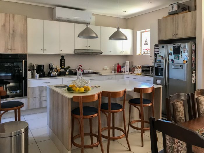 Property #ENT0248104, House for sale in Earls Court Lifestyle Estate