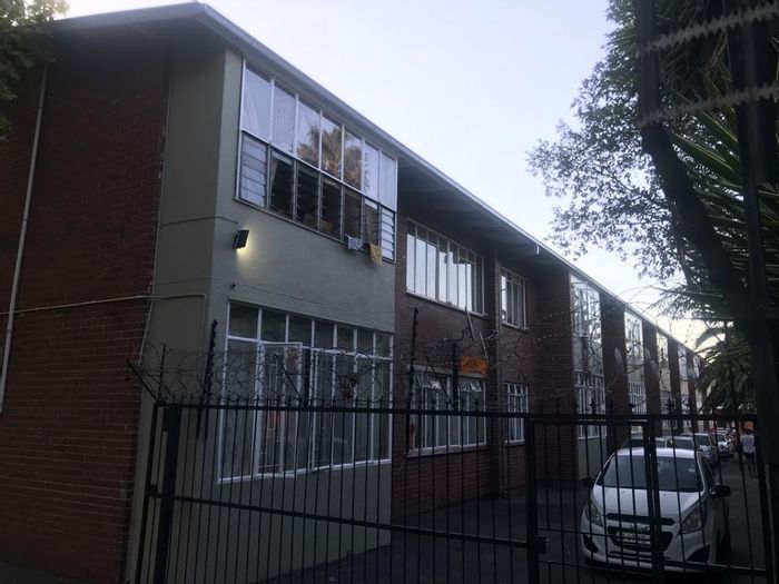 Property #ENT0248327, Apartment for sale in Pretoria West