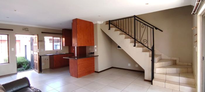 Property #ENT0248873, Townhouse for sale in Mooikloof