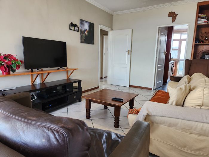 Property #ENT0249573, Apartment for sale in Wynberg Upper