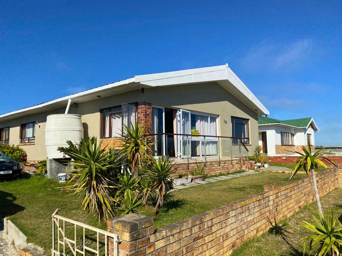 Property #ENT0249679, House for sale in Gansbaai Central