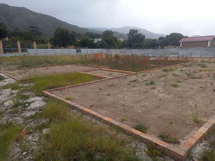 Property #ENT0249601, Vacant Land Residential for sale in Kleinmond Central