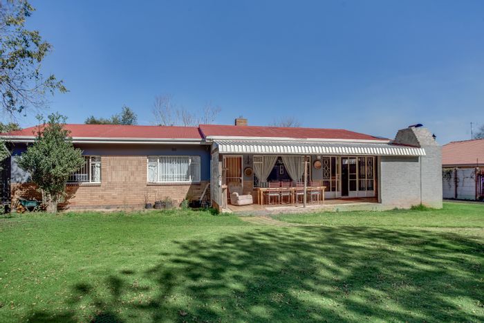 Property #ENT0250152, House for sale in Krugersdorp North