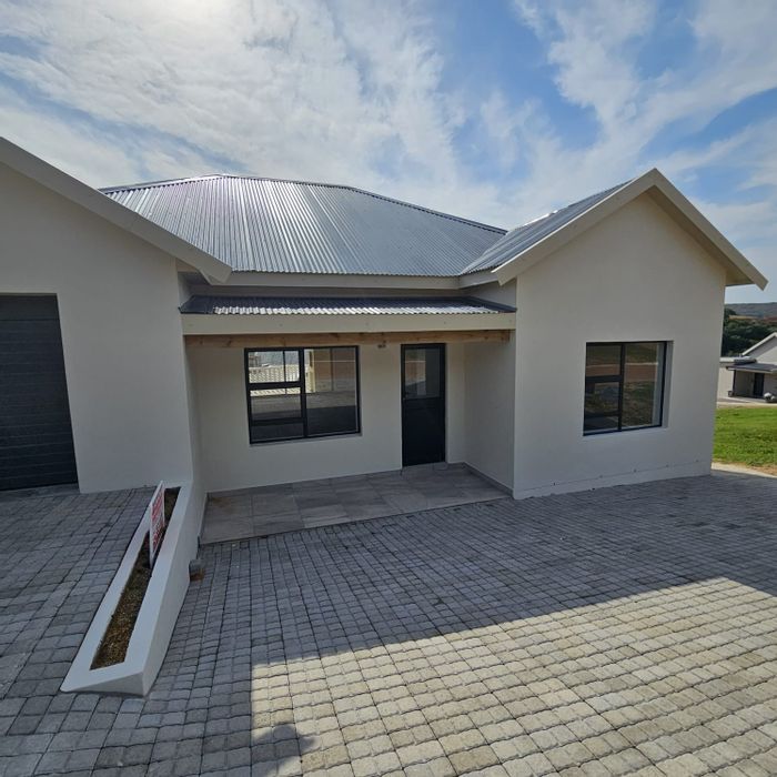 Property #ENT0250118, House for sale in Still Bay West
