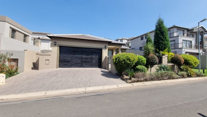 Property #ENT0250125, House for sale in Greenstone Hill