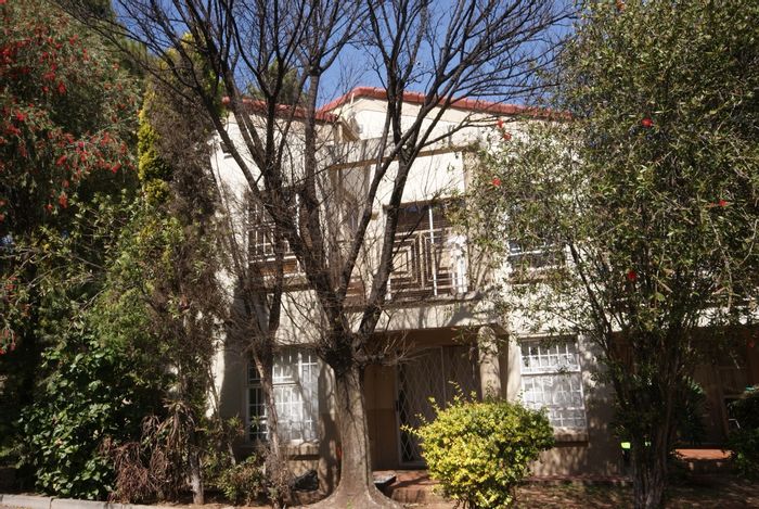 Property #ENT0250263, Townhouse for sale in Rembrandt Park