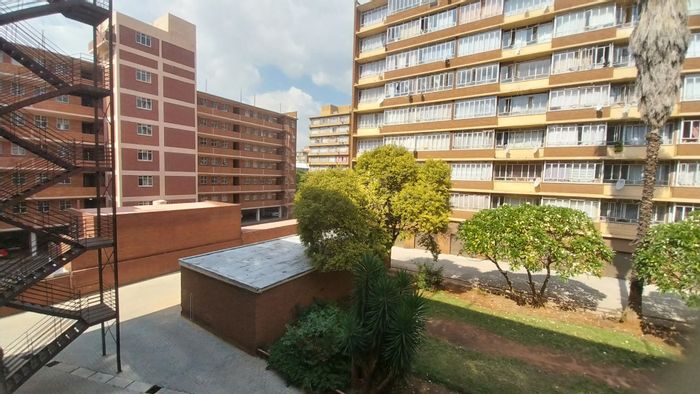 Property #ENT0250315, Apartment for sale in Pretoria Central