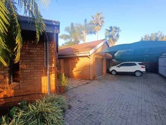 Property #ENT0250536, House sold in Zwartkop