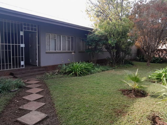 Property #ENT0250673, House for sale in Kuruman