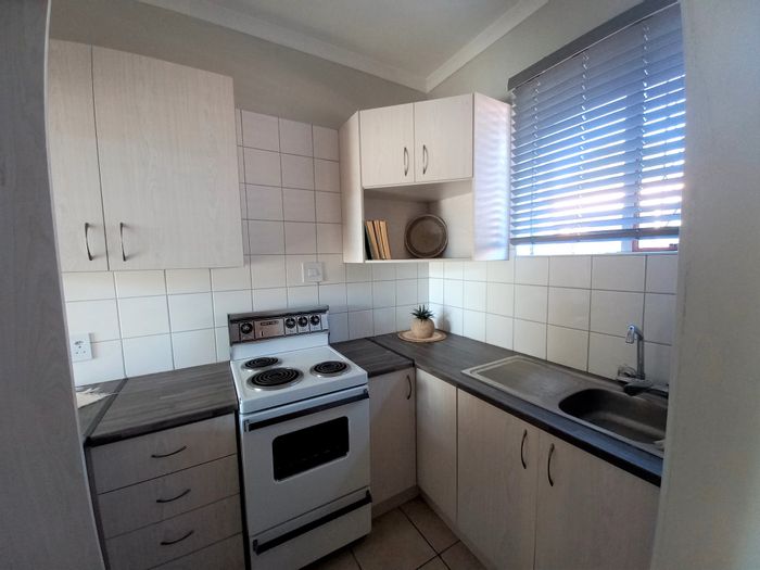 Property #ENT0250787, Townhouse for sale in Hermanstad