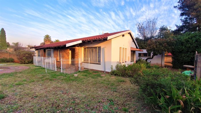 Property #ENT0250890, House for sale in Dersley