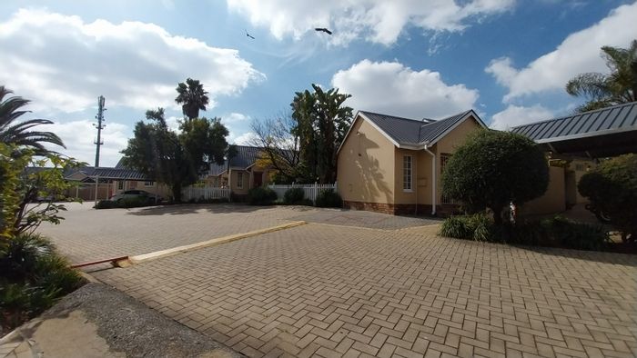 Property #ENT0250809, Townhouse for sale in The Reeds