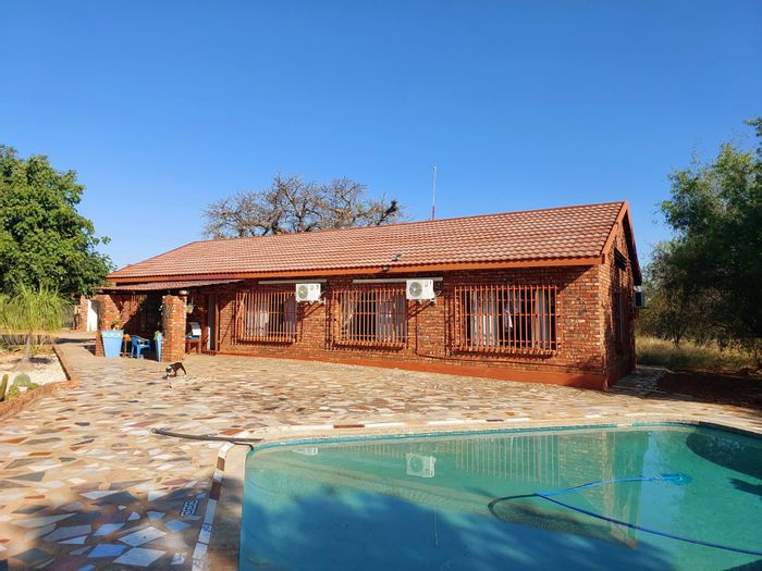 Property #ENT0250907, Small Holding for sale in Musina