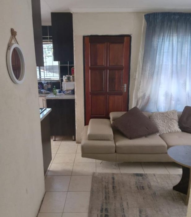 Property #ENT0251237, House for sale in Soshanguve East