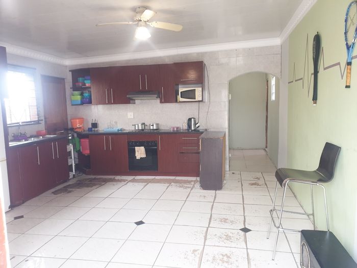 Property #ENT0251409, House for sale in Mfuleni