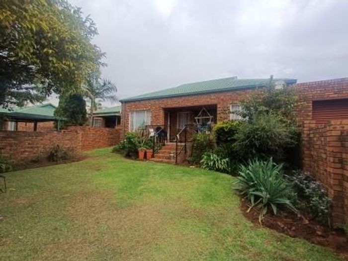 Property #ENT0252155, Townhouse for sale in Zwartkop