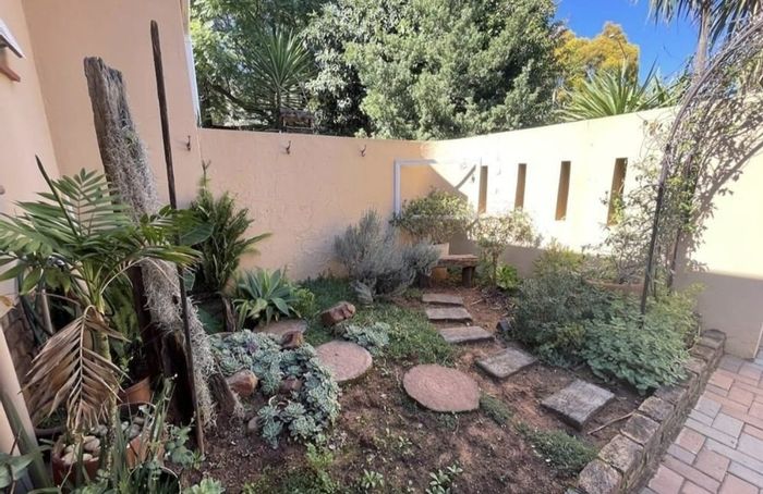 Property #ENT0252131, House pending sale in Elarduspark