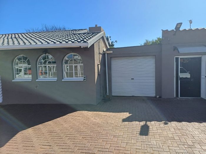 Property #ENT0252634, House for sale in Highway Gardens