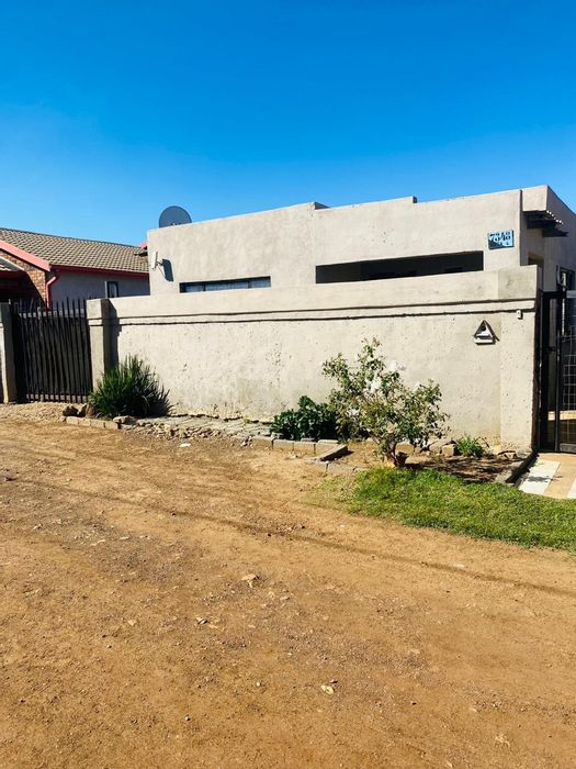 Property #ENT0252810, House for sale in Orange Farm