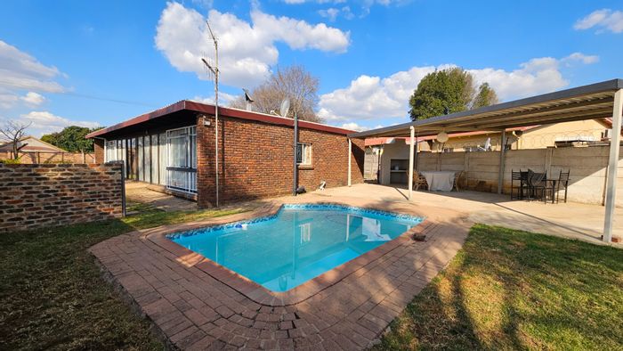 Property #ENT0253054, House for sale in Wonderboom South