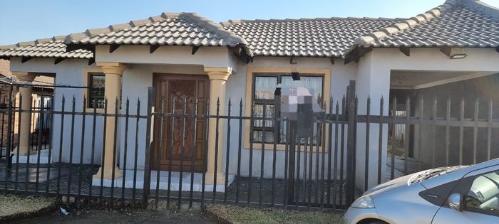 Property #ENT0253123, House for sale in Embalenhle Ext 11