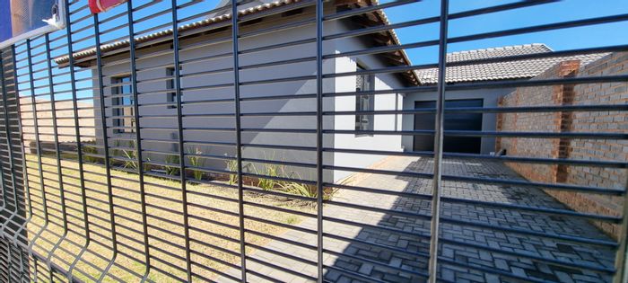 Property #ENT0253569, House pending sale in Secunda