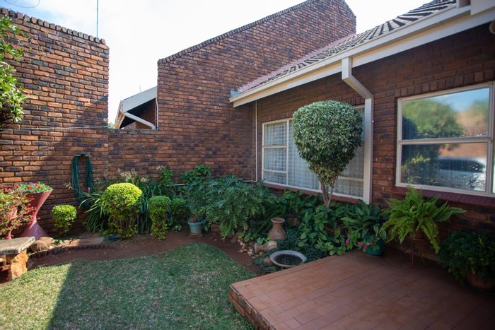 Property #ENT0253928, Townhouse pending sale in Mokopane