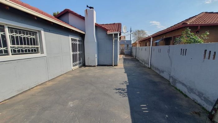 Property #ENT0253939, House sold in Alveda