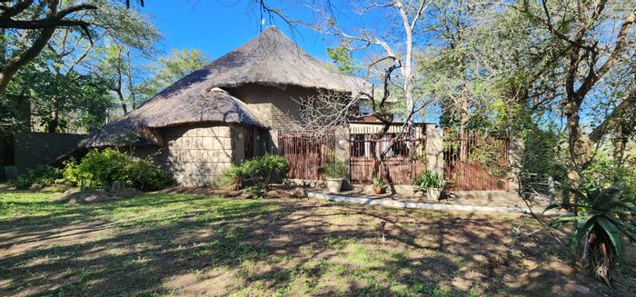 Property #ENT0254395, House for sale in Marloth Park