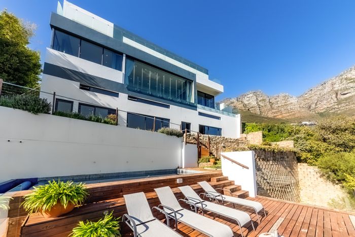 Property #ENT0254570, House for sale in Camps Bay