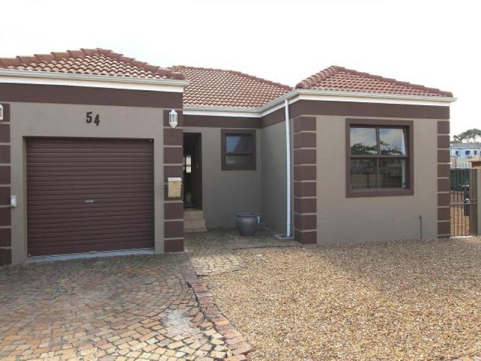 Property #ENT0254859, House for sale in Brackenfell South