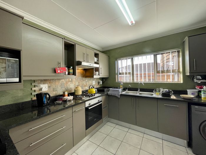 Property #ENT0255530, Townhouse for sale in Dana Bay