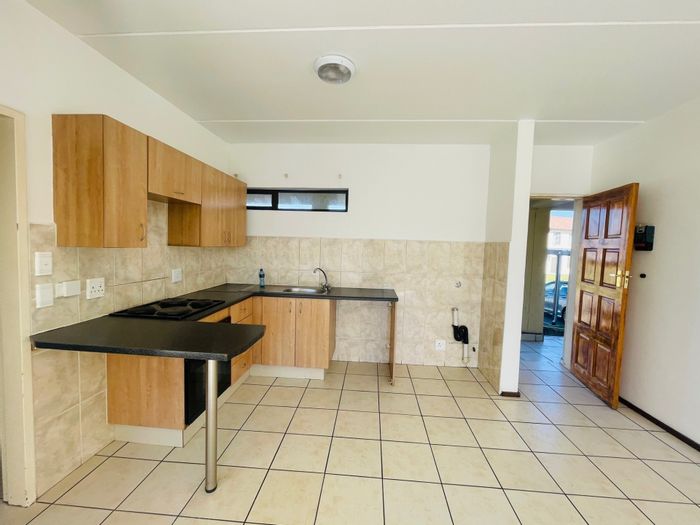 Property #ENT0255643, Apartment for sale in Parkrand