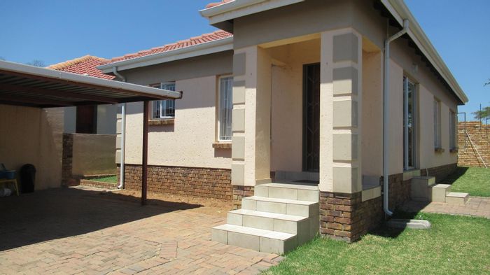 Property #ENT0255697, House for sale in Zandspruit
