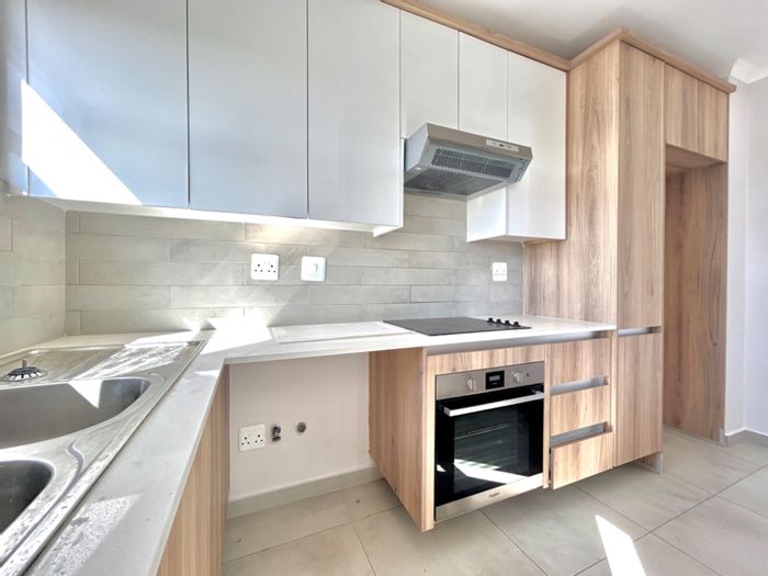 Property #ENT0255729, Apartment for sale in Lombardy Estate