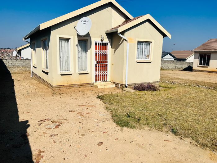 Property #ENT0255805, House for sale in Duvha Park