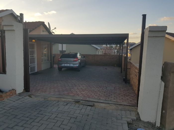 Property #ENT0255933, House for sale in Zandspruit