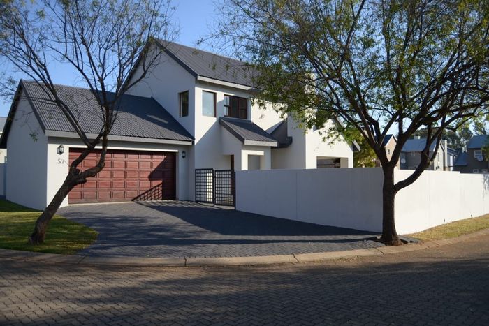 Property #ENT0256035, House for sale in Cullinan