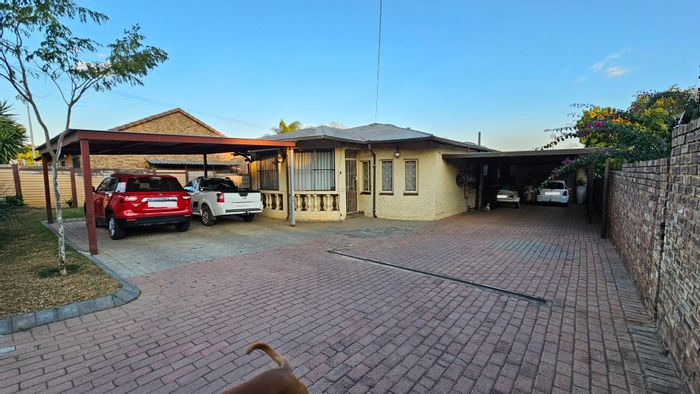 Property #ENT0256192, Duet for sale in Wonderboom South